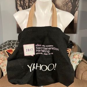 Yahoo Tote
